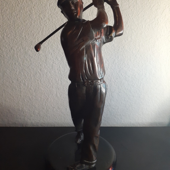EXQUISITE Unmarked 12" Solid Bronze GOLFER Sculpture on Marble Pedestal.